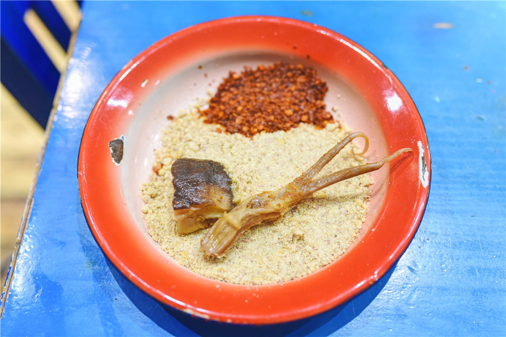 去成都吃什么特色小吃,成都美食攻略十大必吃排行榜