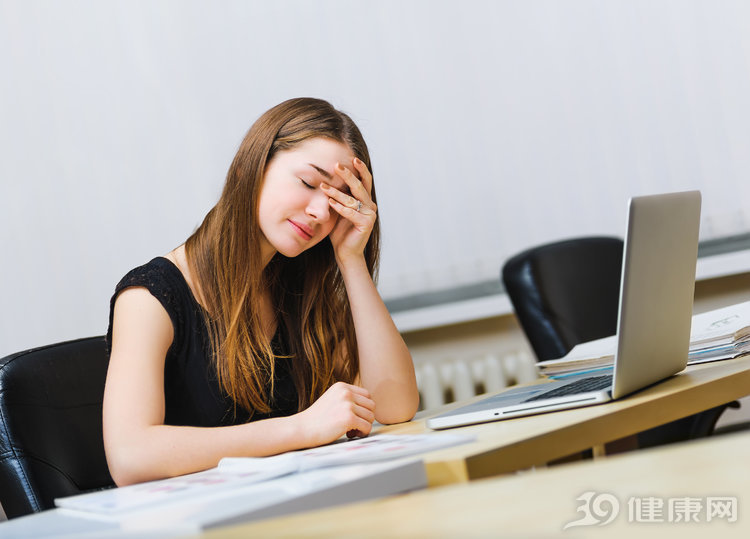 头发总出油怎么调理身体,头发经常出油那么怎么去头油