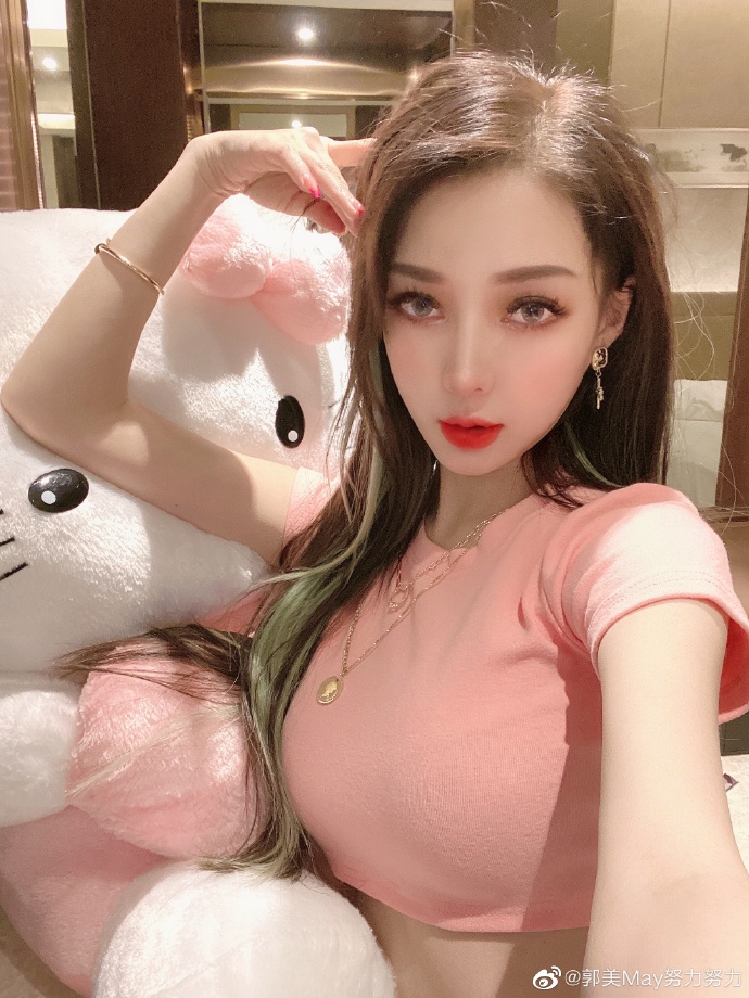 郭美美第一次进监狱判多久,回顾郭美美二次入狱始末