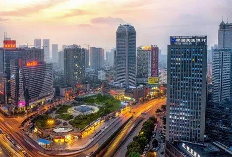 No3:蜘蛛网站——西柚盘点茶颜悦色走出长沙的特色体现