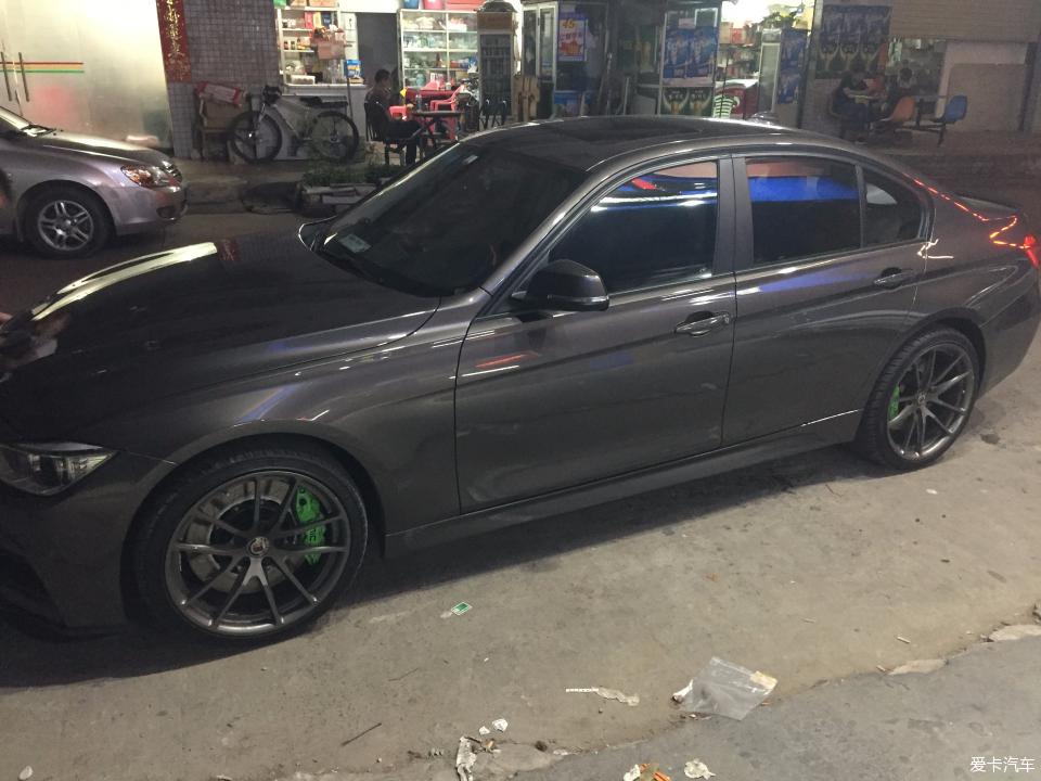 宝马3系换tei刹车,宝马3系的自动刹车功能测试