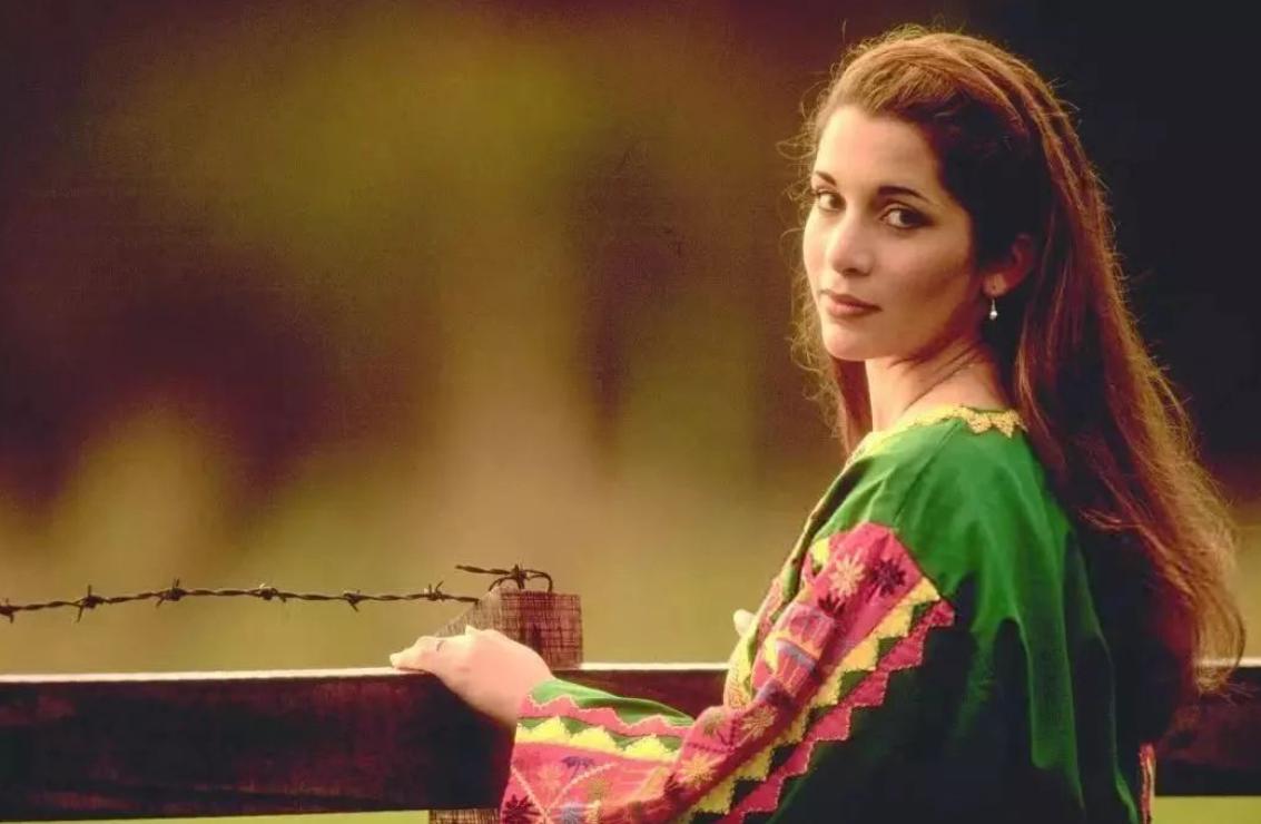 迪拜太子妃引得兄弟反目,和王子订婚又被退婚,11年后29岁嫁表哥