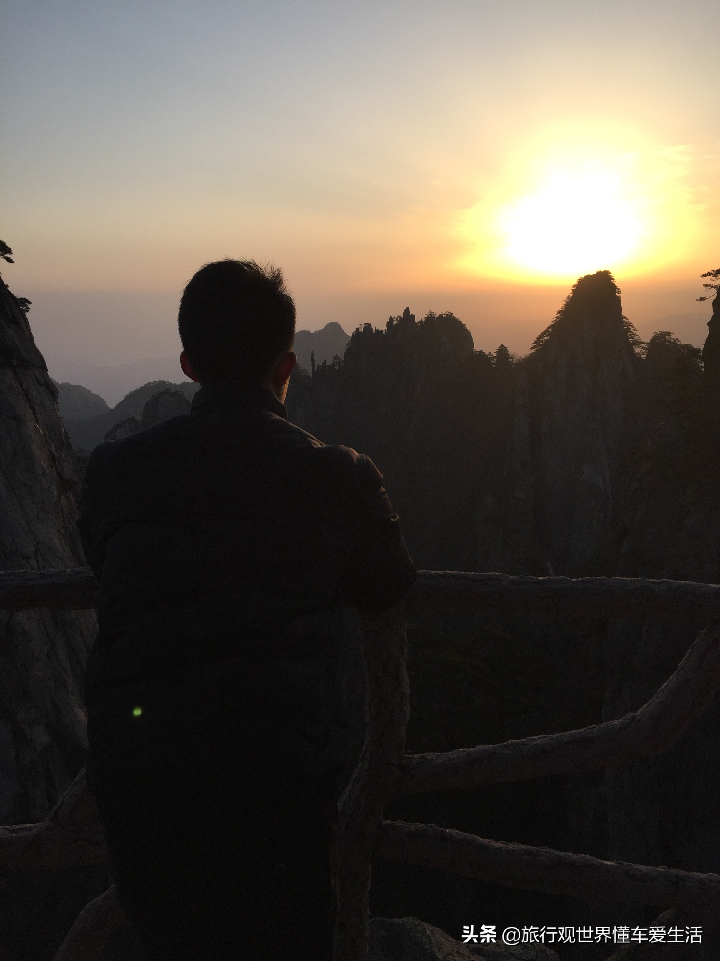 去黄山和宏村大概多少钱,坐火车去黄山宏村攻略