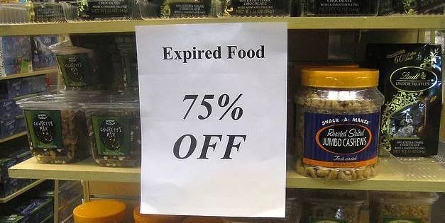 过了保质期的食品能吃吗,过保质期的食品能吃吗豆瓣