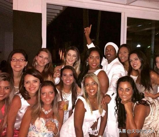 小罗足球精灵,小罗足坛精灵完整版