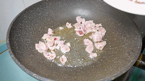 炒花菜老是糊,炒花菜直接下锅软烂不香