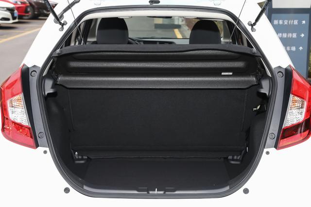 本田飞度不但够帅空间也不错,2012年本田飞度1.3自动挡真实油耗