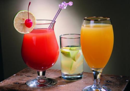 你还在喝鲜榨果汁吗,你还在喝含糖的饮料吗