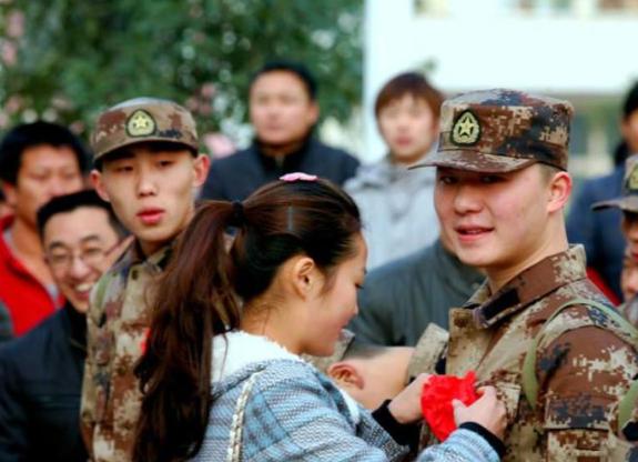 录取分数比较低的5所军校，毕业后前途无量，学生可以作为参考