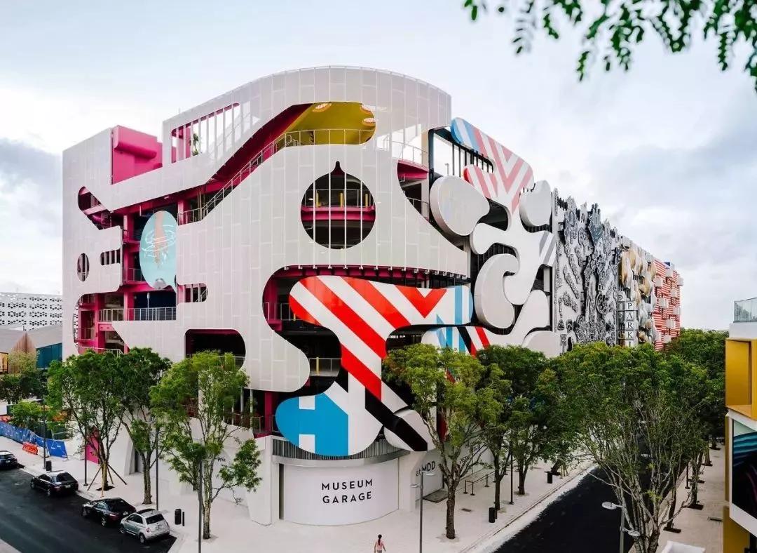 2017年迈阿密艺术博览会作品展示,2019年迈阿密魅力秀