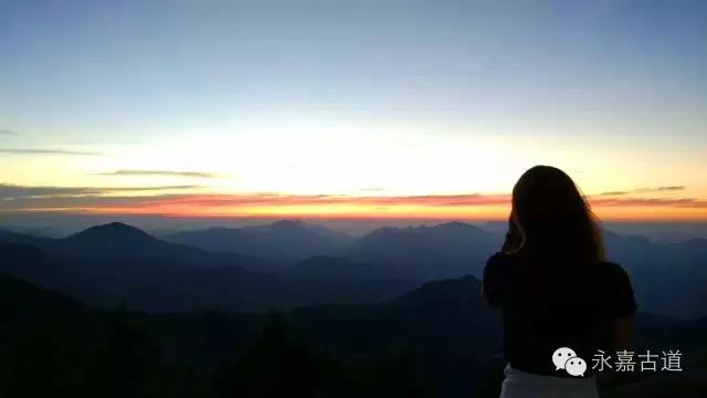 温州四海尖上观日出，初阳如血，美轮美奂，绝无仅有