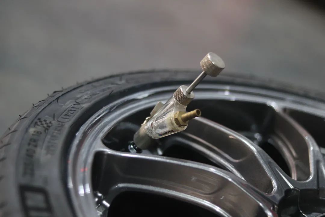 怪兽修车完整版,怪兽修车途锐