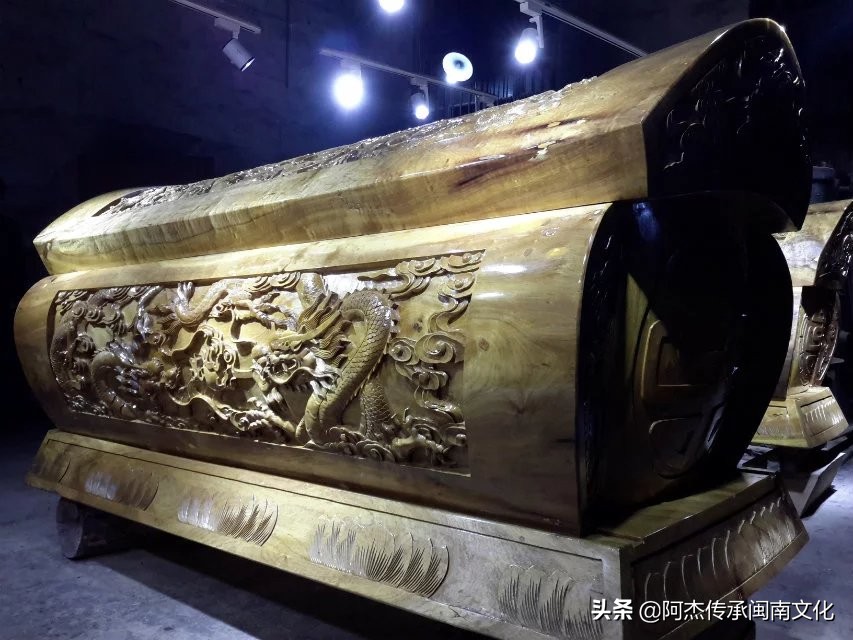 闽南丧葬习俗有哪些,闽南丧葬习俗仪式