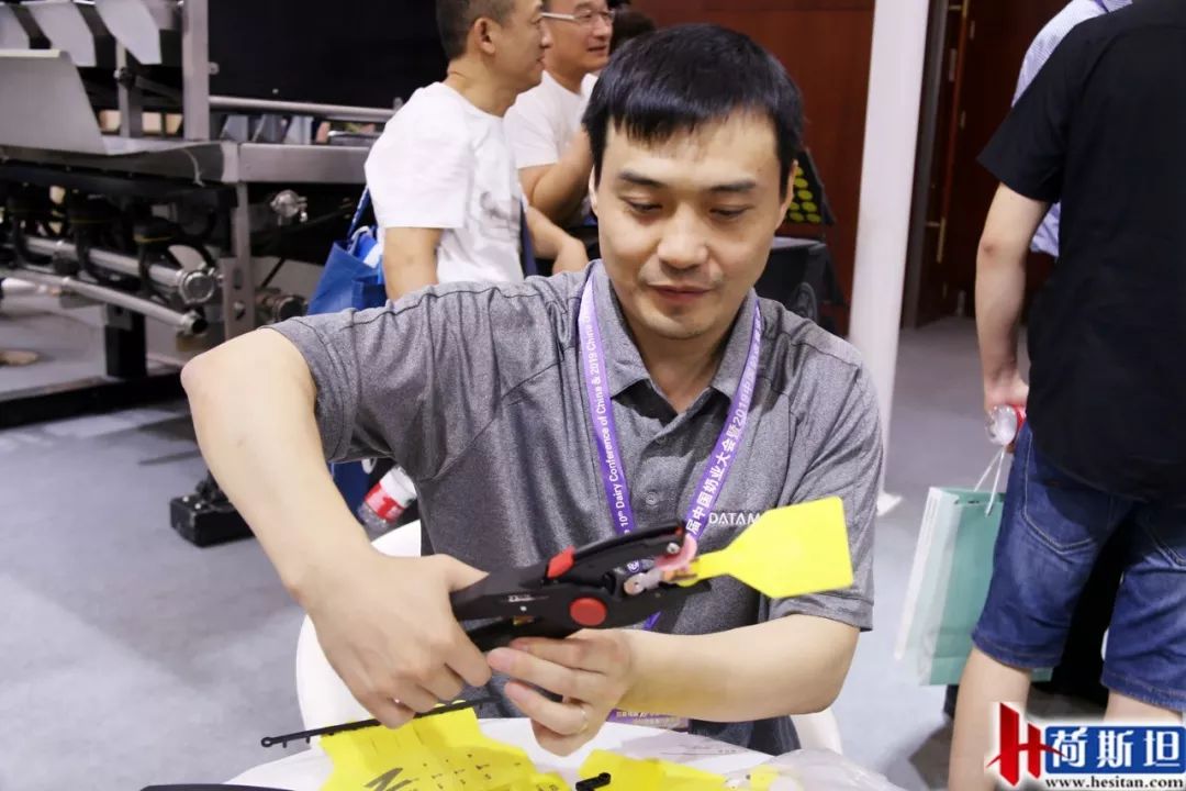 一体式耳标钳100元,耳标专用钳大口径