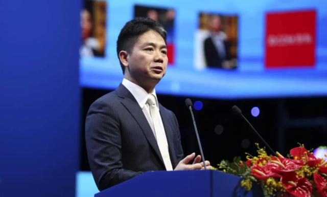 马云卸任跟黄峥卸任有什么不同,马云刘强东黄峥哪个值得尊重