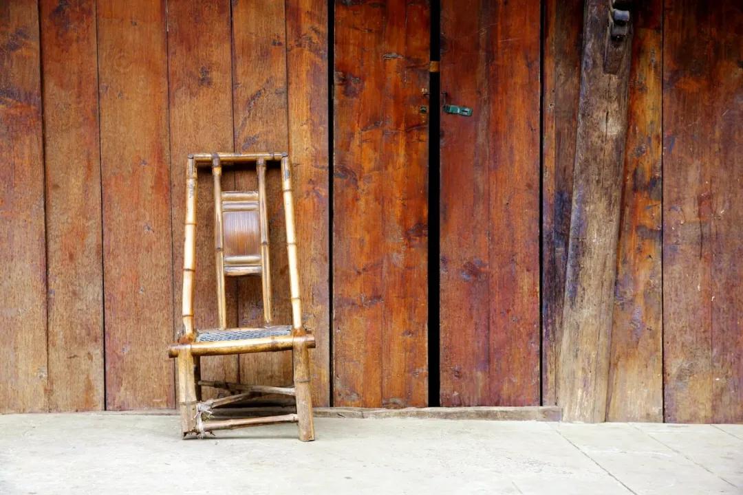 津门网金熙男：彩色小镇