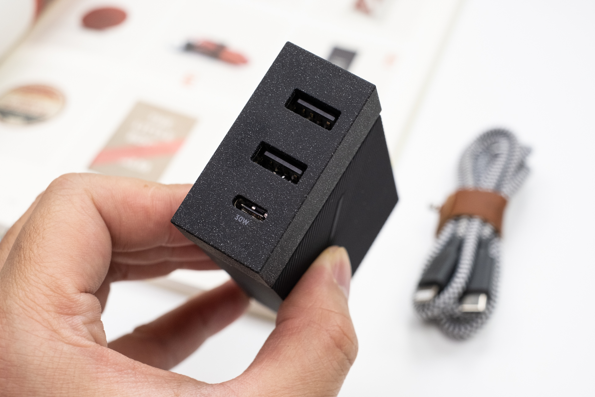 苹果官方体验店设计,苹果公司最具特色的专卖店设计