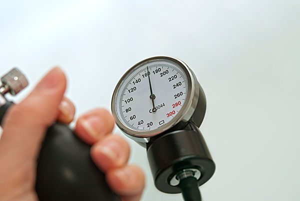 原发性高血压患者首选降压药是,原发性高血压吃哪一种降压药