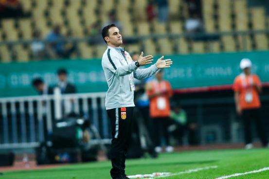 中国杯,国足兵败广西,恕我直言,留给中国队的弱队真的不多了!