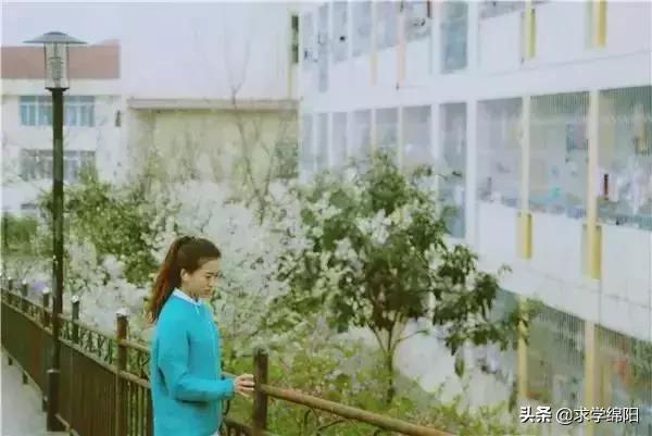 高校街拍西南科技大学城市学院,四川西南科技大学城市学院