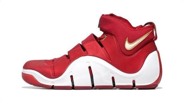 盘点詹姆斯的球鞋,詹姆斯十大巅峰时期球鞋