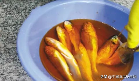 鱼贩售卖染色鱼获刑,无良商贩使用有毒染料