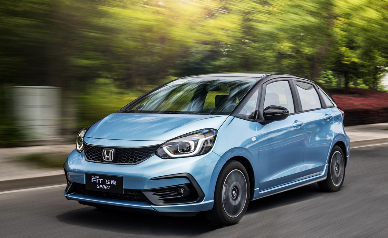 飞度和polo谁更值得买,大众polo2022款和飞度2022谁好