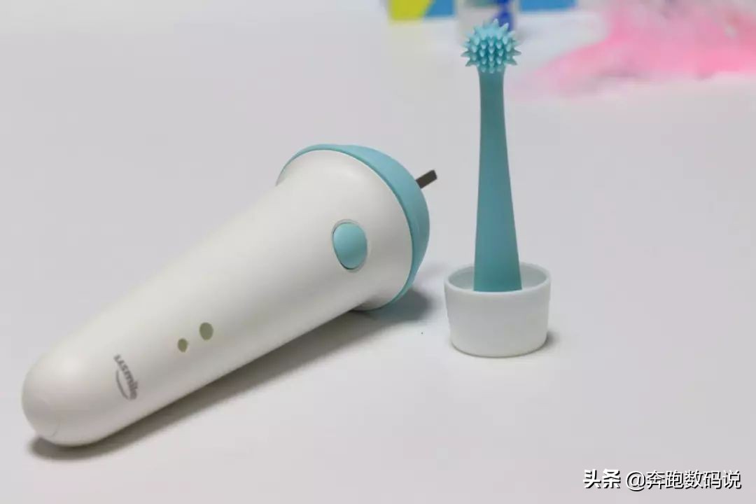 usmile儿童电动牙刷是用哪种刷头,usmile儿童电动牙刷怎样刷牙