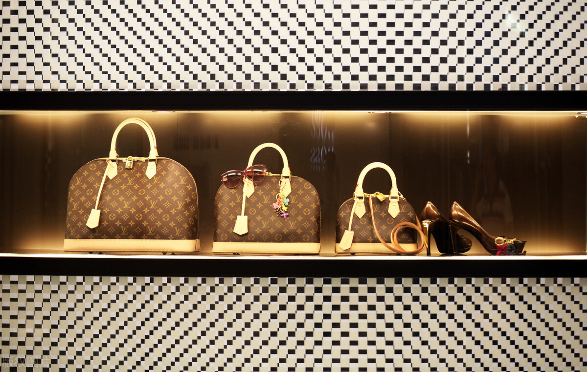 在闲鱼买到假货可以申请赔偿吗,闲鱼购物被骗怎么维权