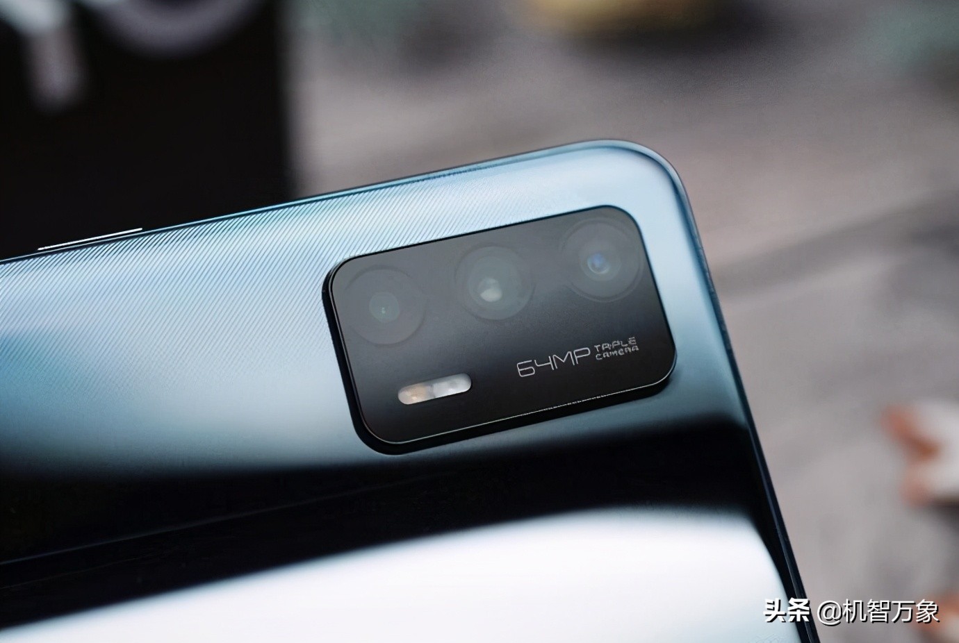 realme真我gt黄色沉浸式开箱,realme全新性能旗舰真我gt发布