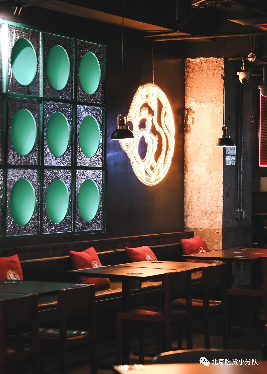 这店刚来,就要请全北京吃烧烤