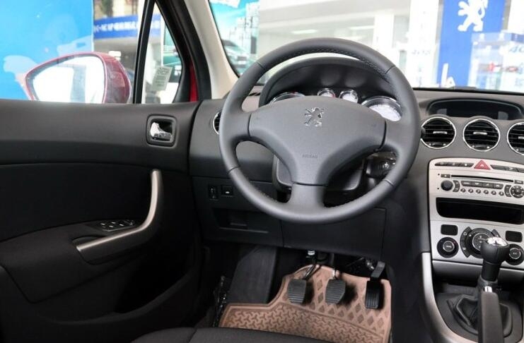 性价比最好的10万左右的车轿车,性价比高的车10万以内耐开