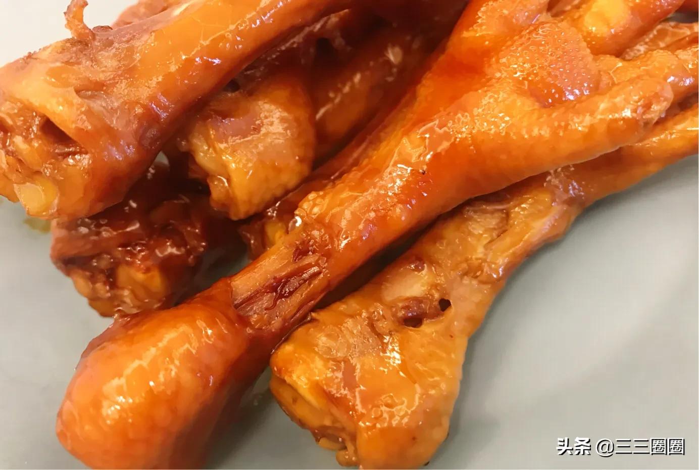 鸡爪怎样做才烂烀，一道快手卤凤爪教给您，40分钟出锅入口脱骨