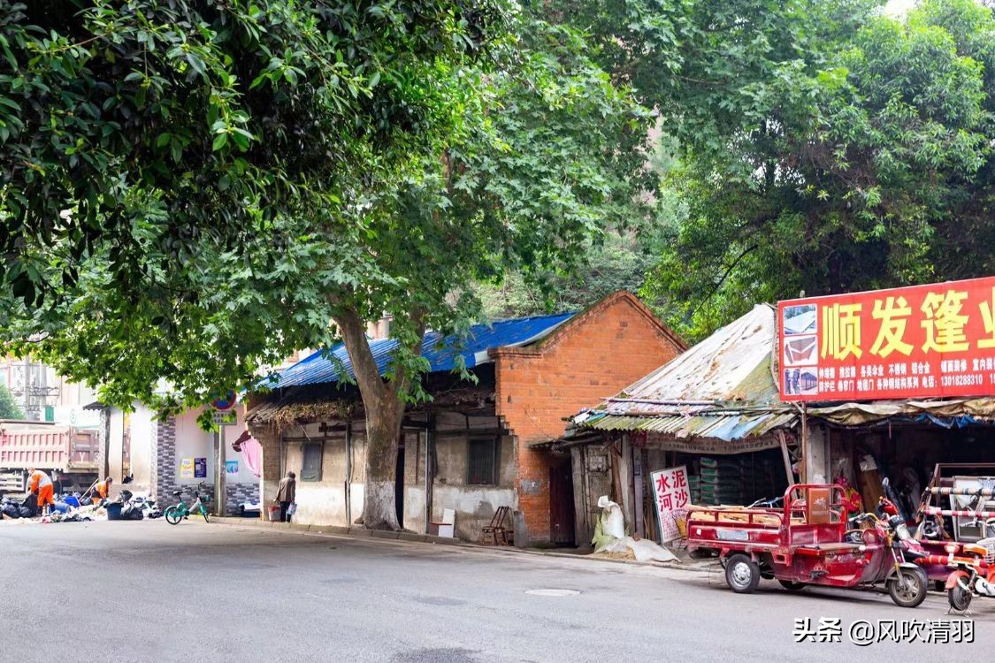 郫都区位于成都的哪个地方,成都郫都最穷的地方是哪里