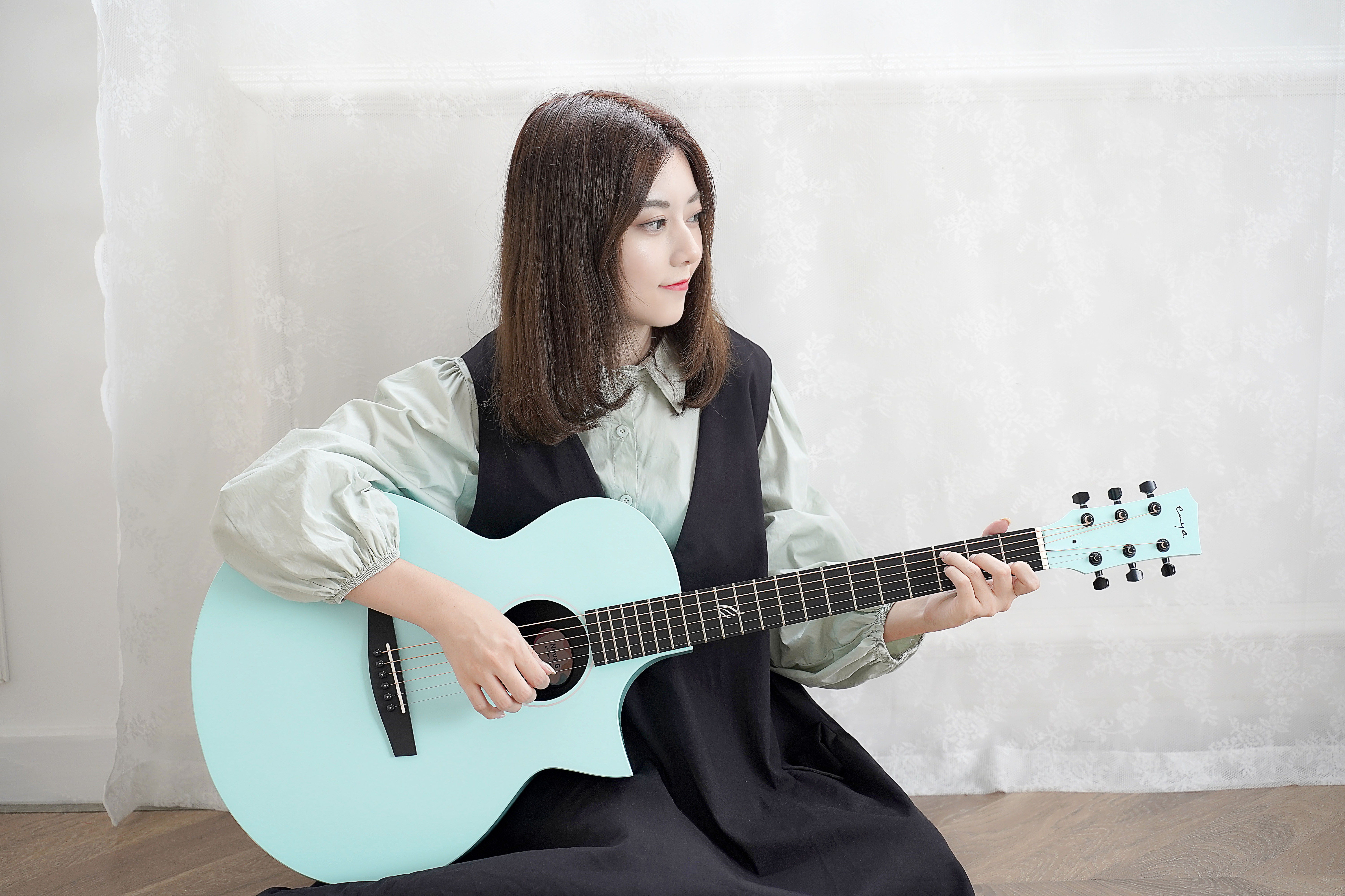 初学者买什么价位配置的吉他,价格实惠适合初学者的吉他