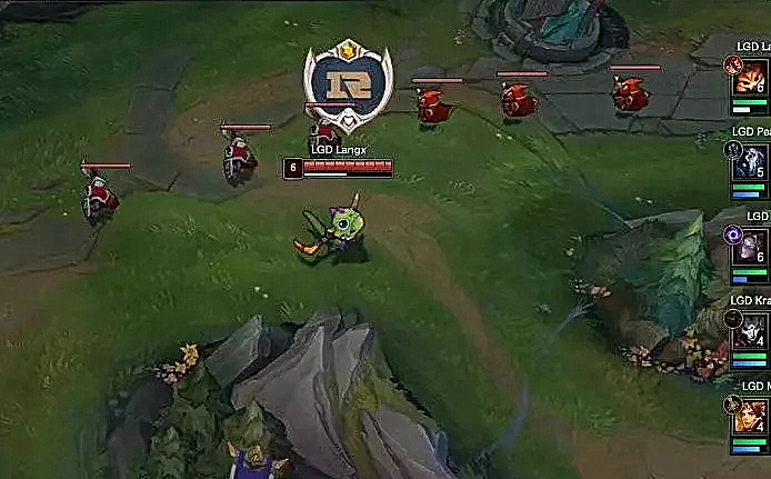 继小花生亮标后，LGD其他人也开始亮标，狼行亮的标让粉丝泪目