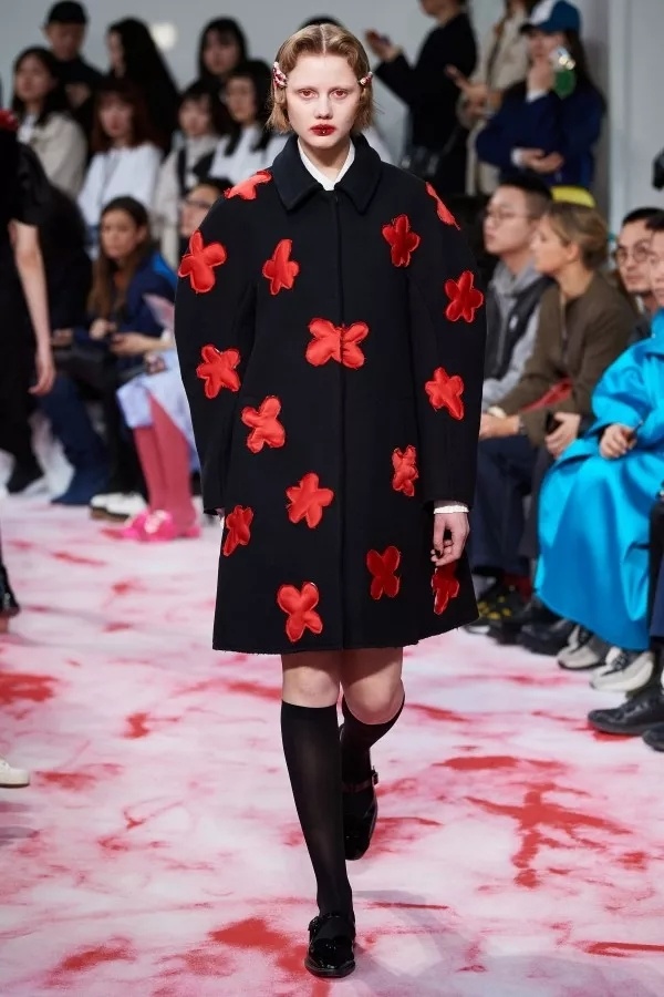 新中式红色日常穿搭,拒绝俗套的穿搭