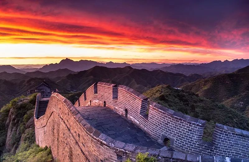 70-180适合挂机吗,24-70头适合拍什么