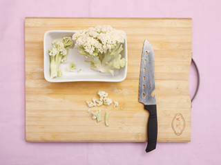 适合8个月长了两颗牙的宝宝辅食,宝宝辅食有助于牙齿生长