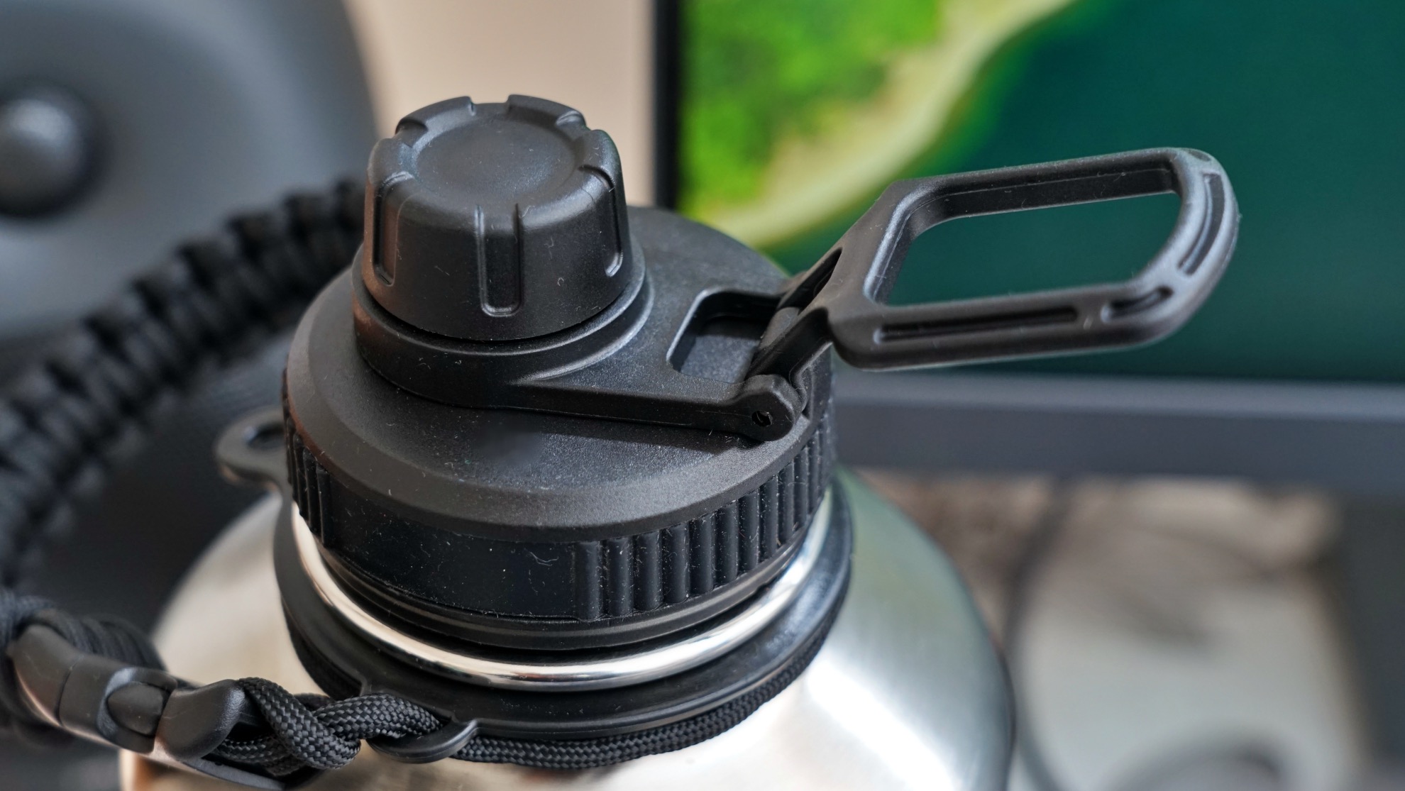 自驾游必备1.8L容量保温耐用：SOG索格伞绳桶晒单体验