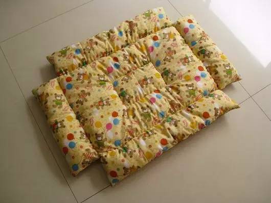 自制狗窝无纺布,旧布条自制大型犬狗窝教程