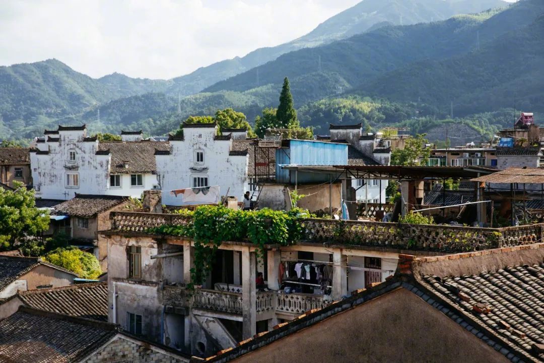 在三线小城市工作好吗,回到三线城市生活