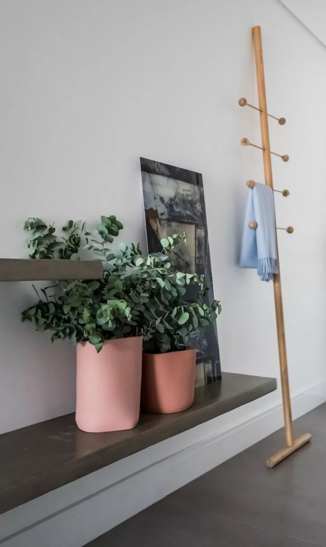 卧室电视柜带吧台装修效果图,70平小户型客餐厅电视墙