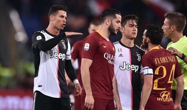 穆里尼奥下令后防重建刻不容缓,穆里尼奥c罗球员通道决裂