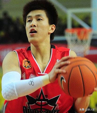 从无数人眼中的“关系户”到巨星，再沉沦，他到底经历了什么？