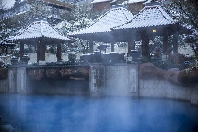 这几处温泉胜地让你温暖,世界六大温泉胜地