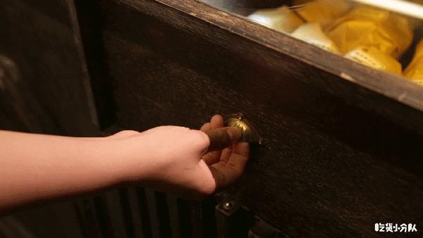 上海这些店铺为何不挂招牌,上海这些店能有多好吃