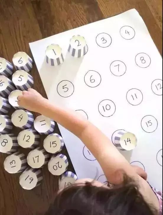 幼儿园对抗新型冠状病毒亲子游戏,预防新型冠状病毒的体能游戏