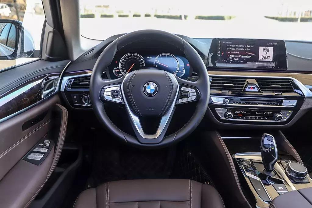 乘坐体验舒适的车,试驾全新宝马5系视频