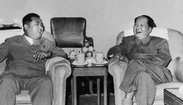 126张照片缅怀毛主席一生!